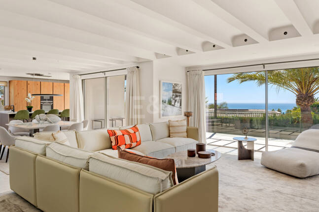 Stilvolle Villa in Nagüeles mit Meer- und Bergblick