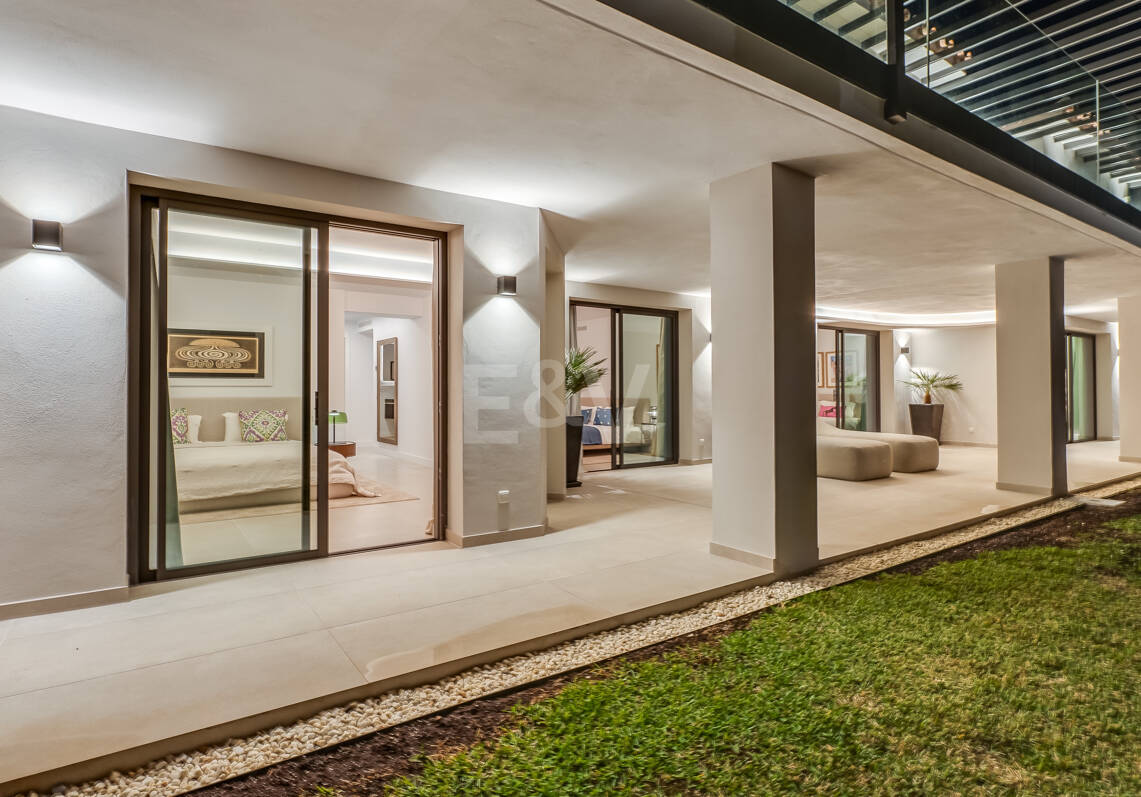 Stylish Villa à Nagüeles avec vue sur la mer et la montagne