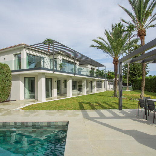 Stylish Villa in Nagüeles with Sea and Mountain Views