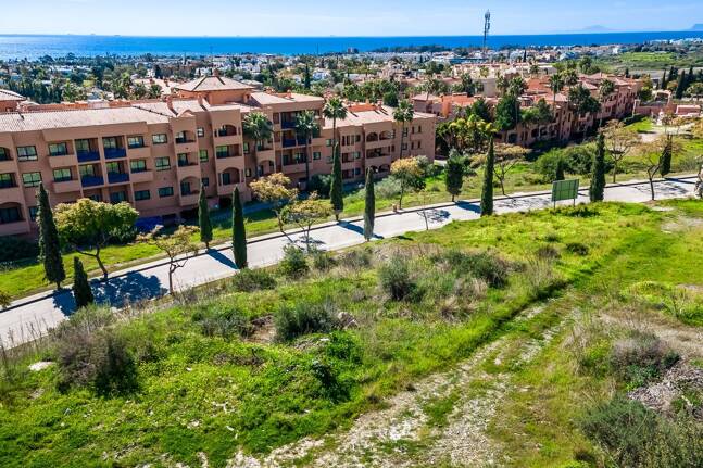 Außergewöhnliches Investitionsgrundstück mit Meerblick