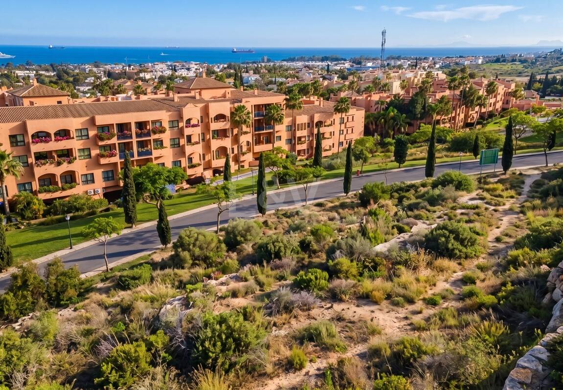 Außergewöhnliches Investitionsgrundstück mit Meerblick