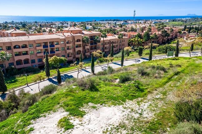 Außergewöhnliches Investitionsgrundstück mit Meerblick