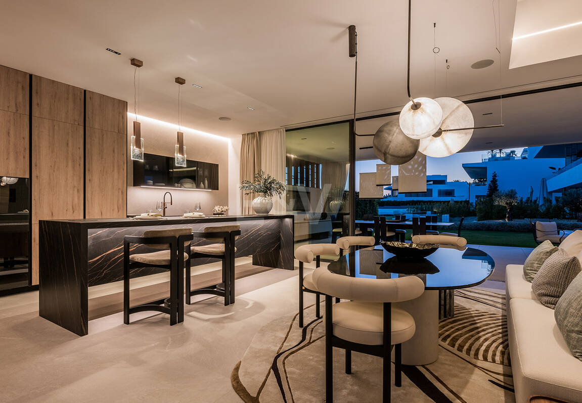 Anspruchsvolle moderne Design-Villen auf der Goldenen Meile