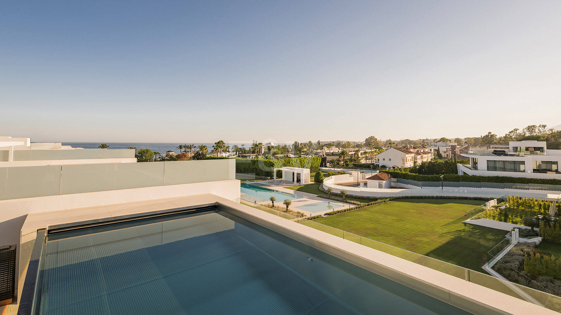 Wyrafinowane nowoczesne wille na Golden Mile