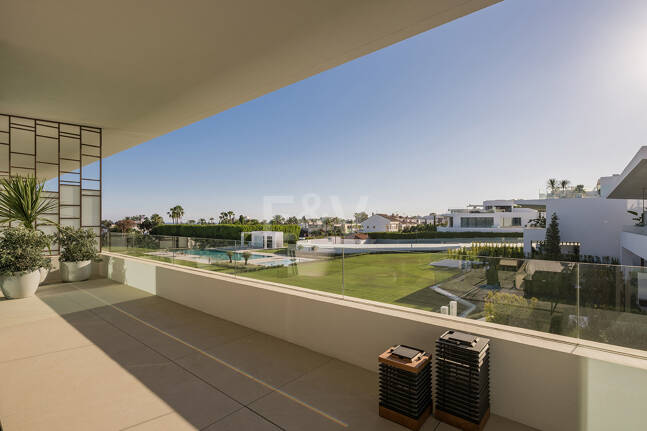 Anspruchsvolle moderne Design-Villen auf der Goldenen Meile