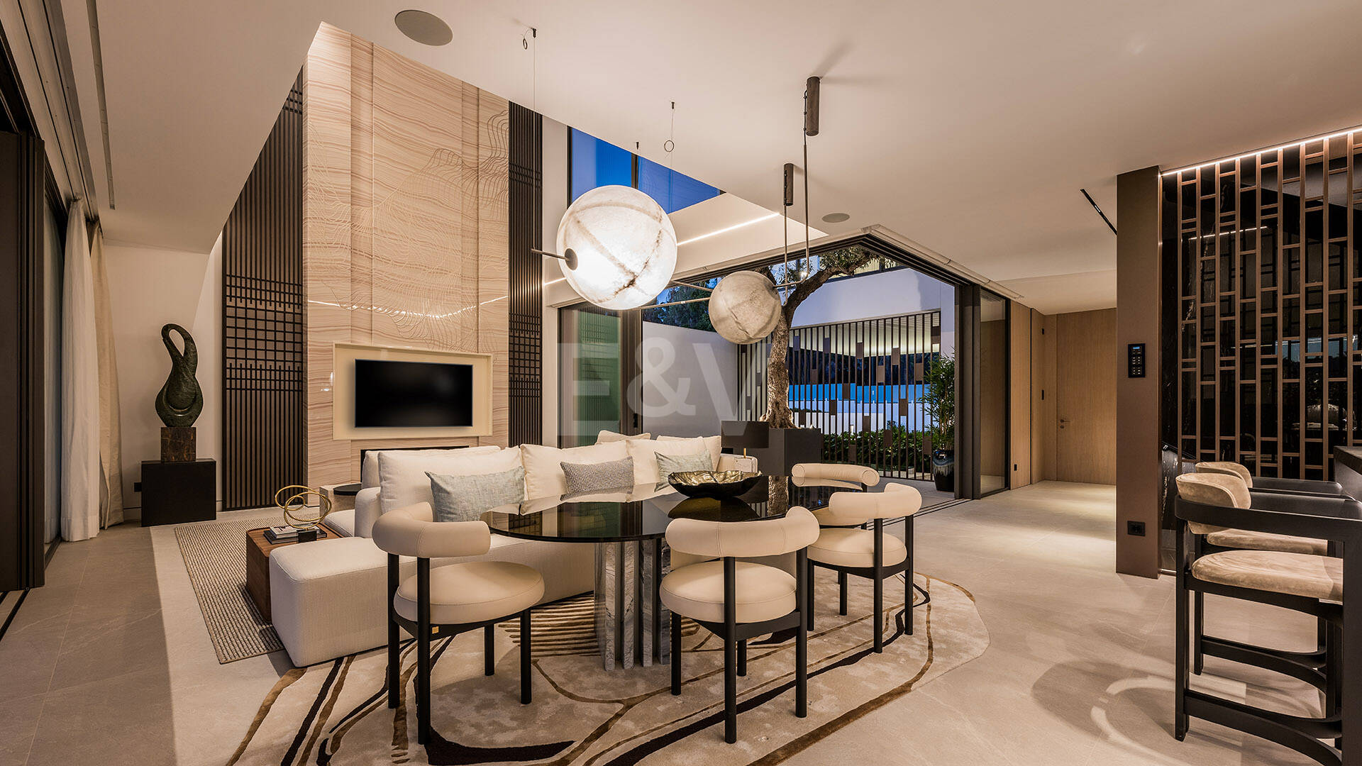 Anspruchsvolle moderne Design-Villen auf der Goldenen Meile