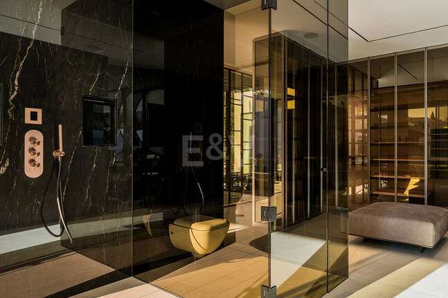 Anspruchsvolle moderne Design-Villen auf der Goldenen Meile