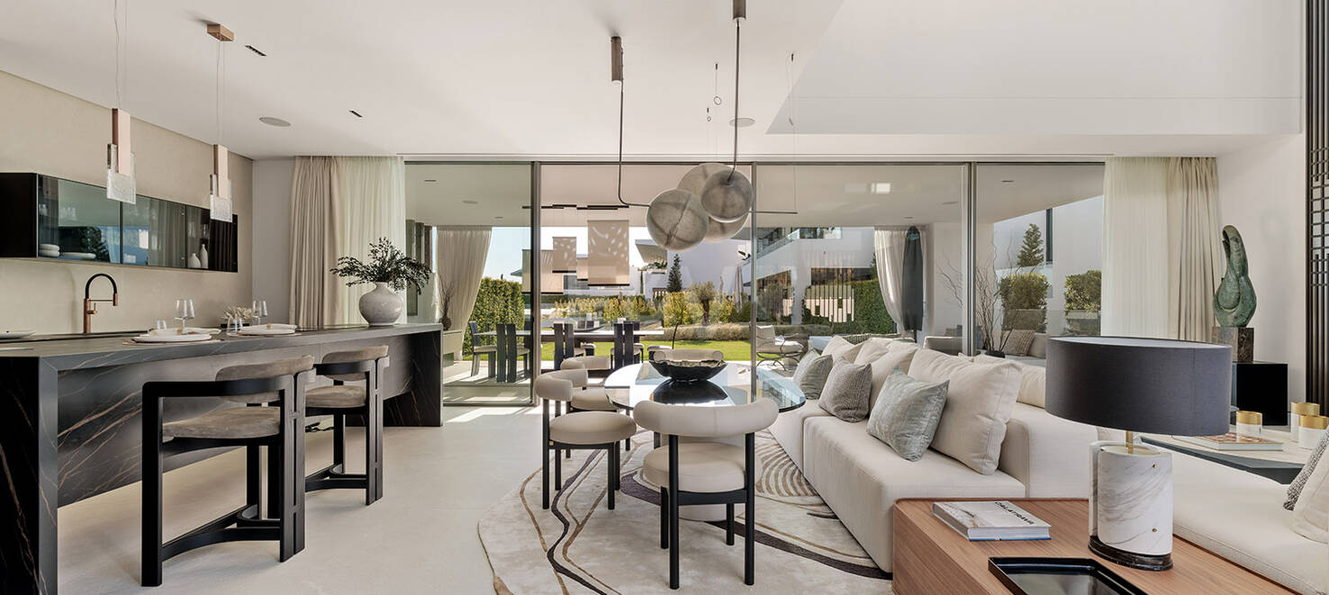 Sophisticated Contemporary Villas on the Golden Mile
