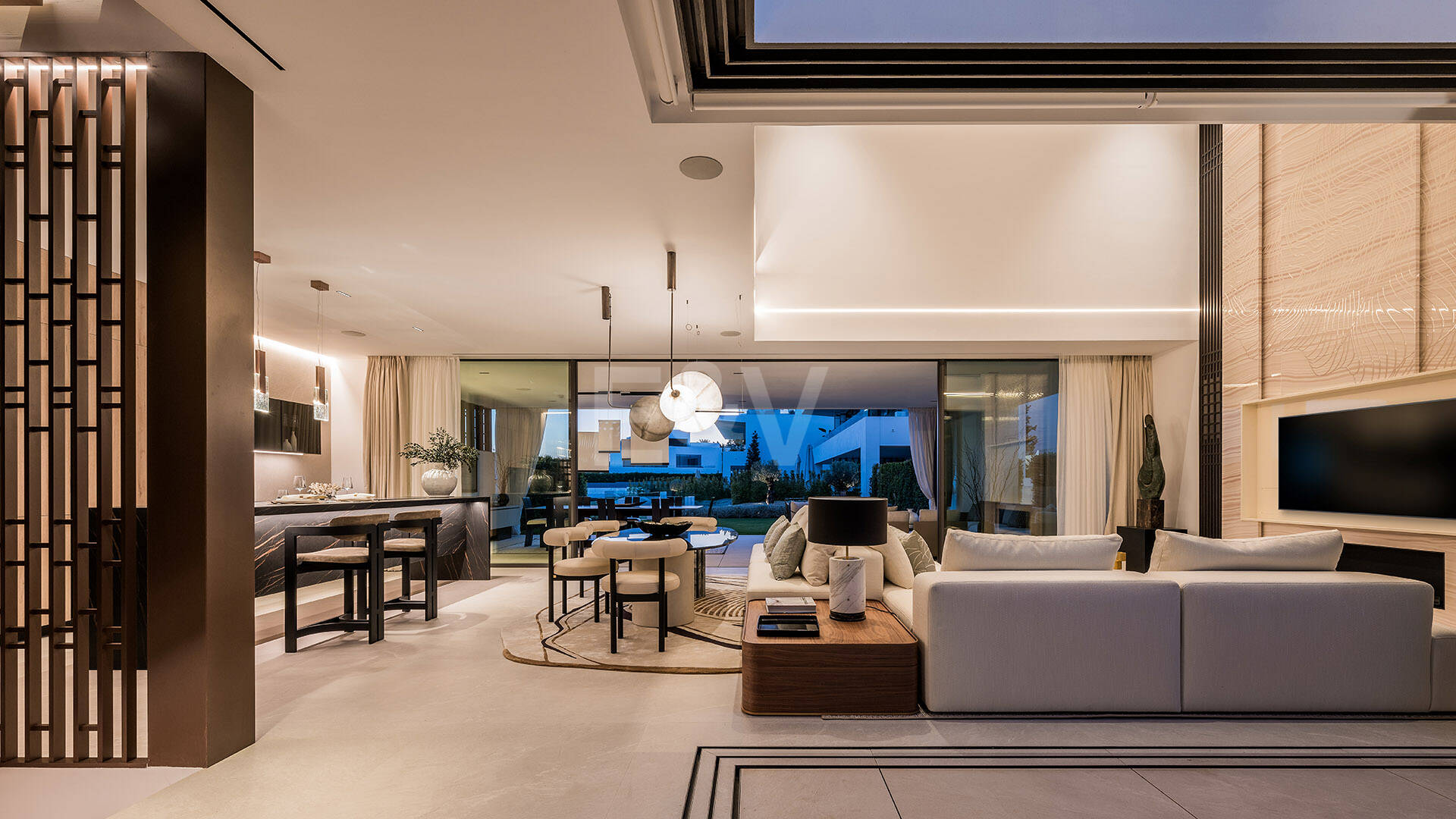 Anspruchsvolle moderne Design-Villen auf der Goldenen Meile