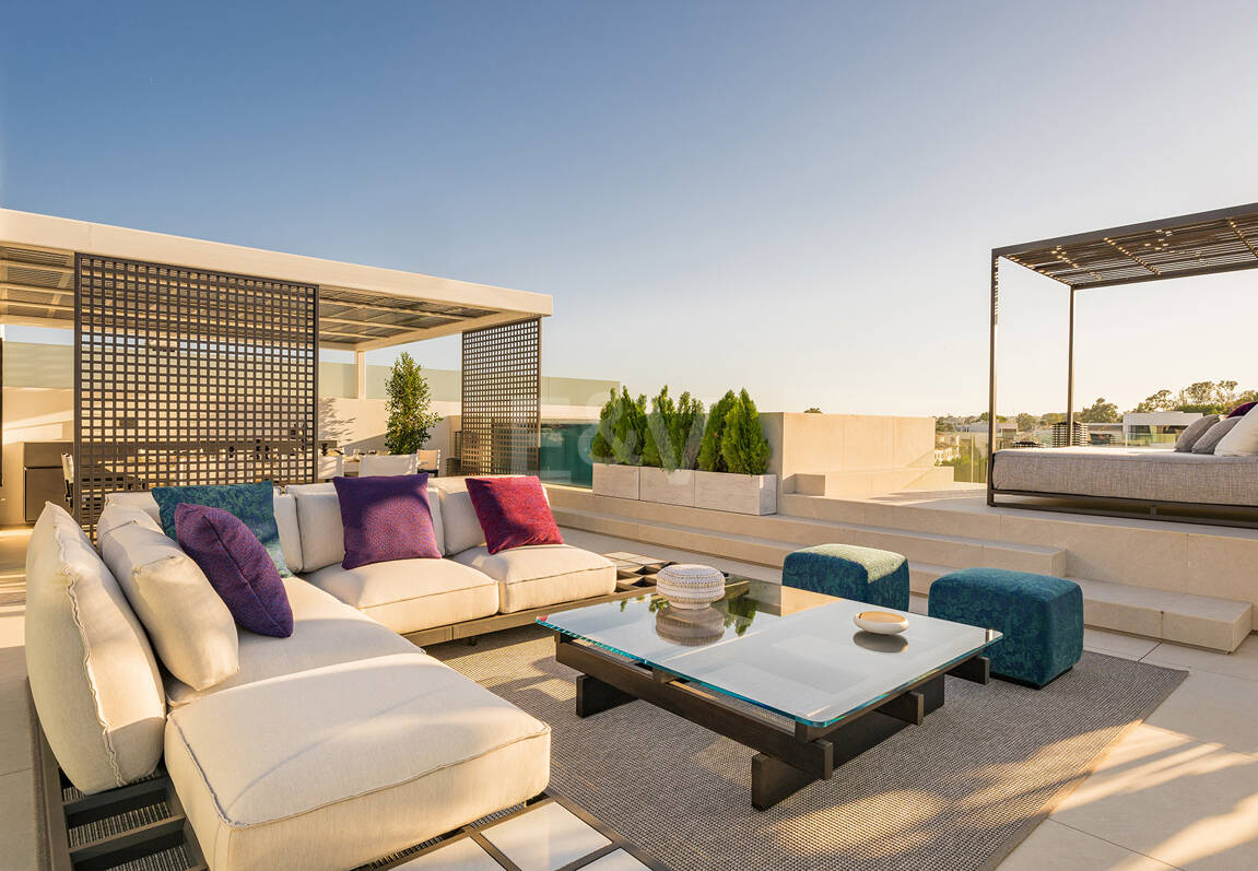 Anspruchsvolle moderne Design-Villen auf der Goldenen Meile