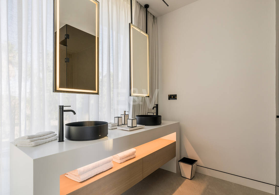 Villas contemporaines sophistiquées sur le mille d'or