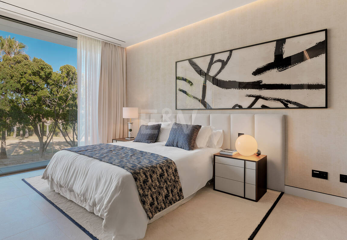 Anspruchsvolle moderne Design-Villen auf der Goldenen Meile