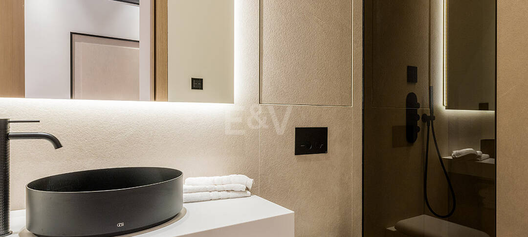 Sophisticated Contemporary Villas on the Golden Mile