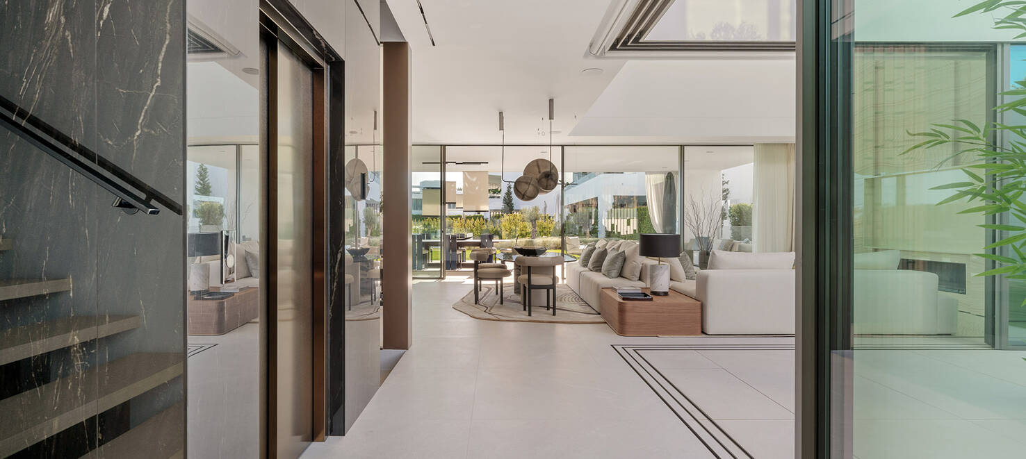 Sophisticated Contemporary Villas on the Golden Mile