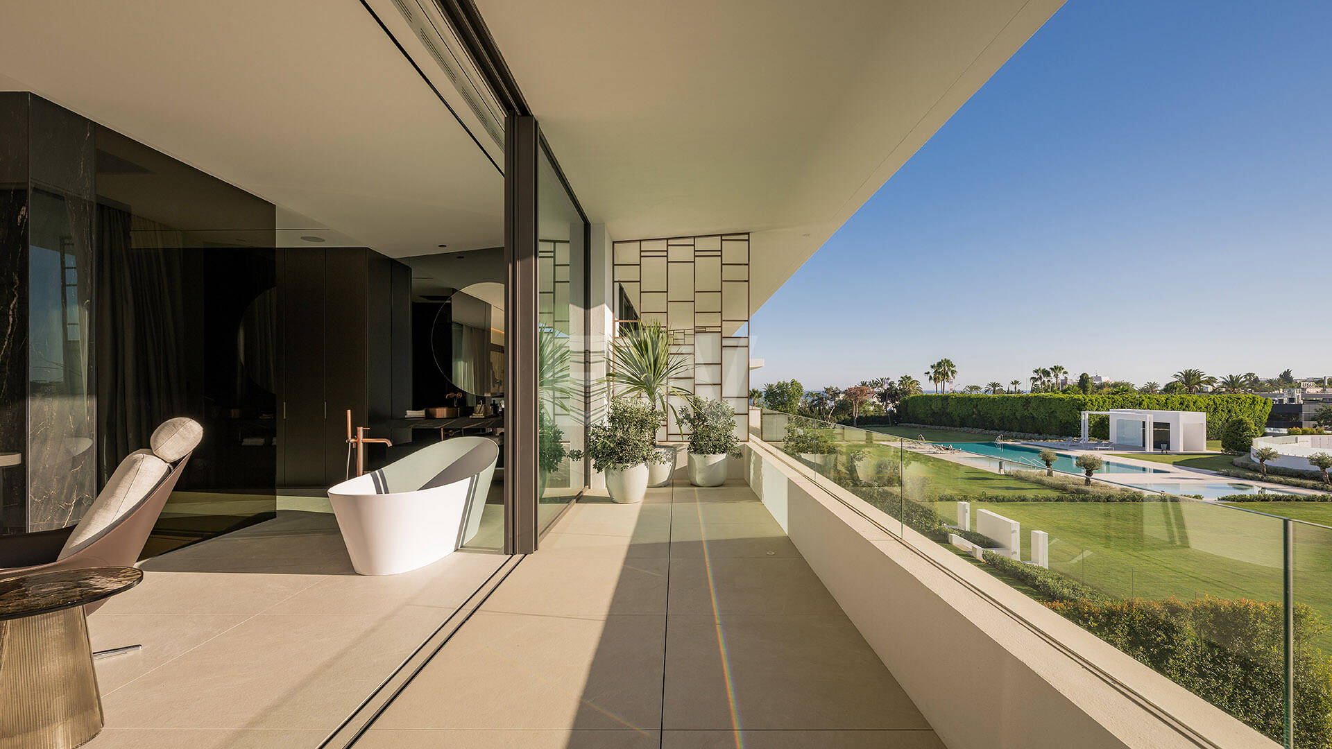 Anspruchsvolle moderne Design-Villen auf der Goldenen Meile