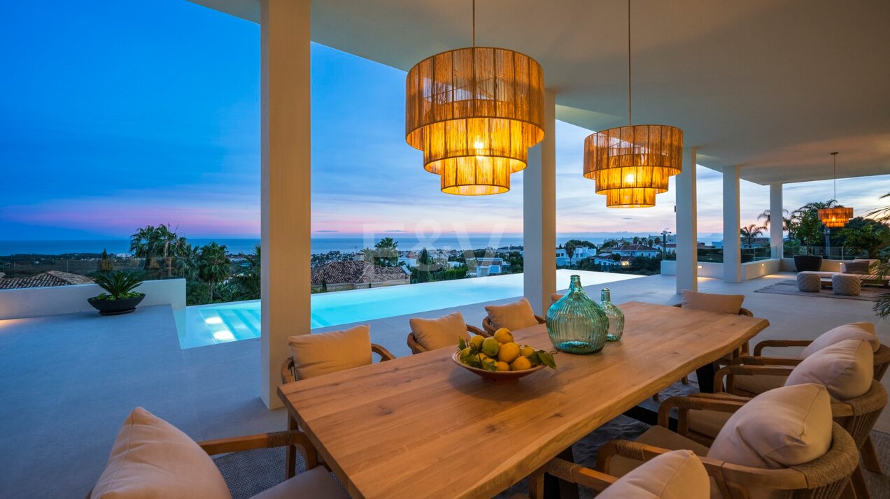 Architectural masterpiece in Los Flamingos Golf with panoramic seaviews