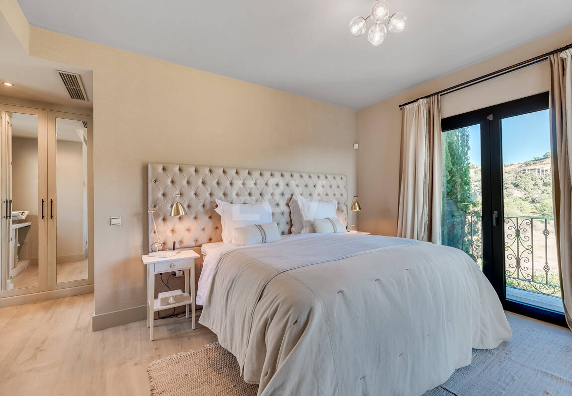 Exceptional villa with awe-inspiring views