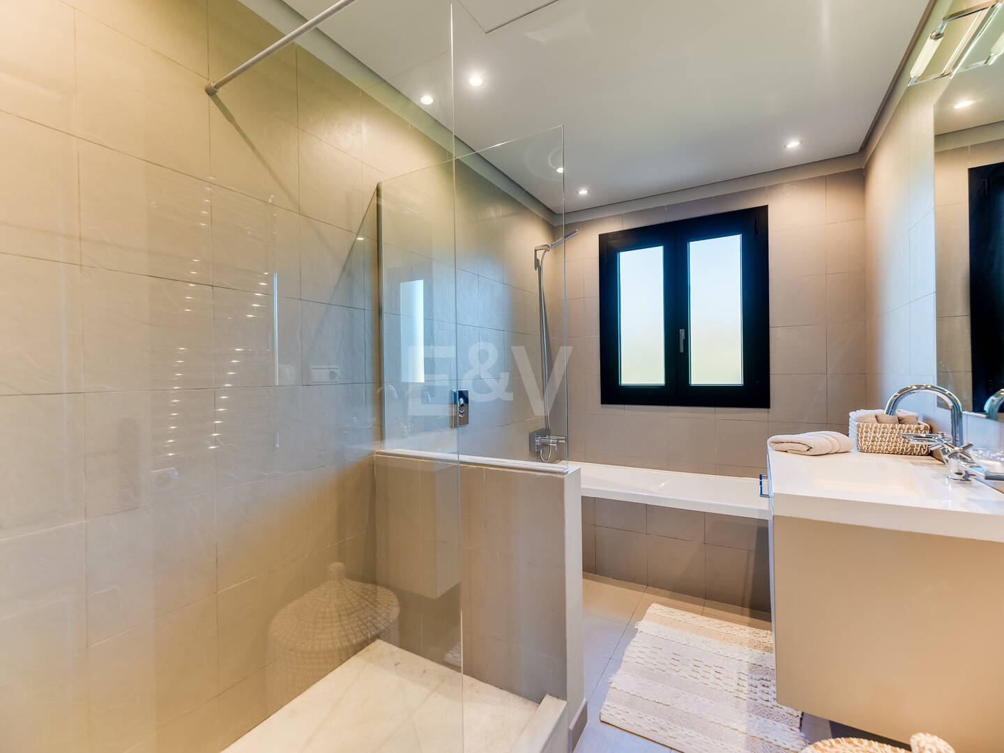 Wyjątkowa willa z inspirującym widokiem na wynajem krótkoterminowy dostępne.