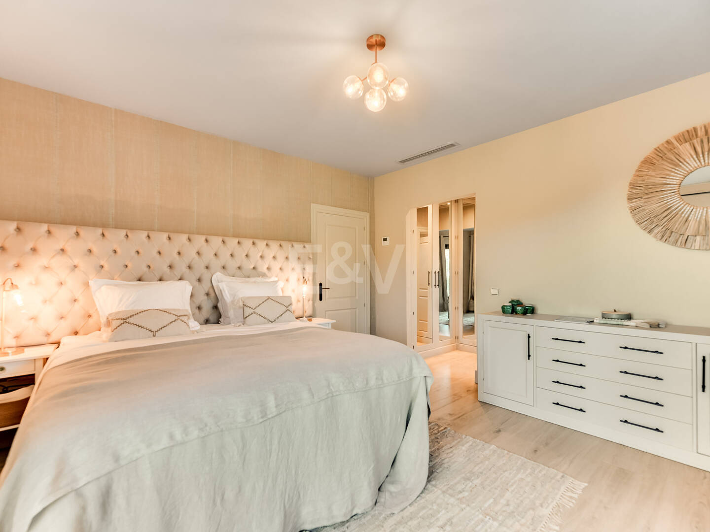 Exceptional villa with awe-inspiring views