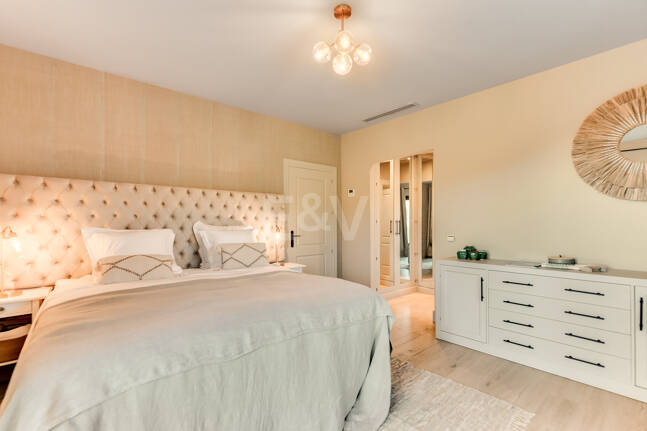 Exceptional villa with awe-inspiring views