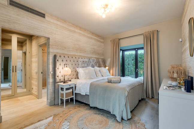 Exceptional villa with awe-inspiring views