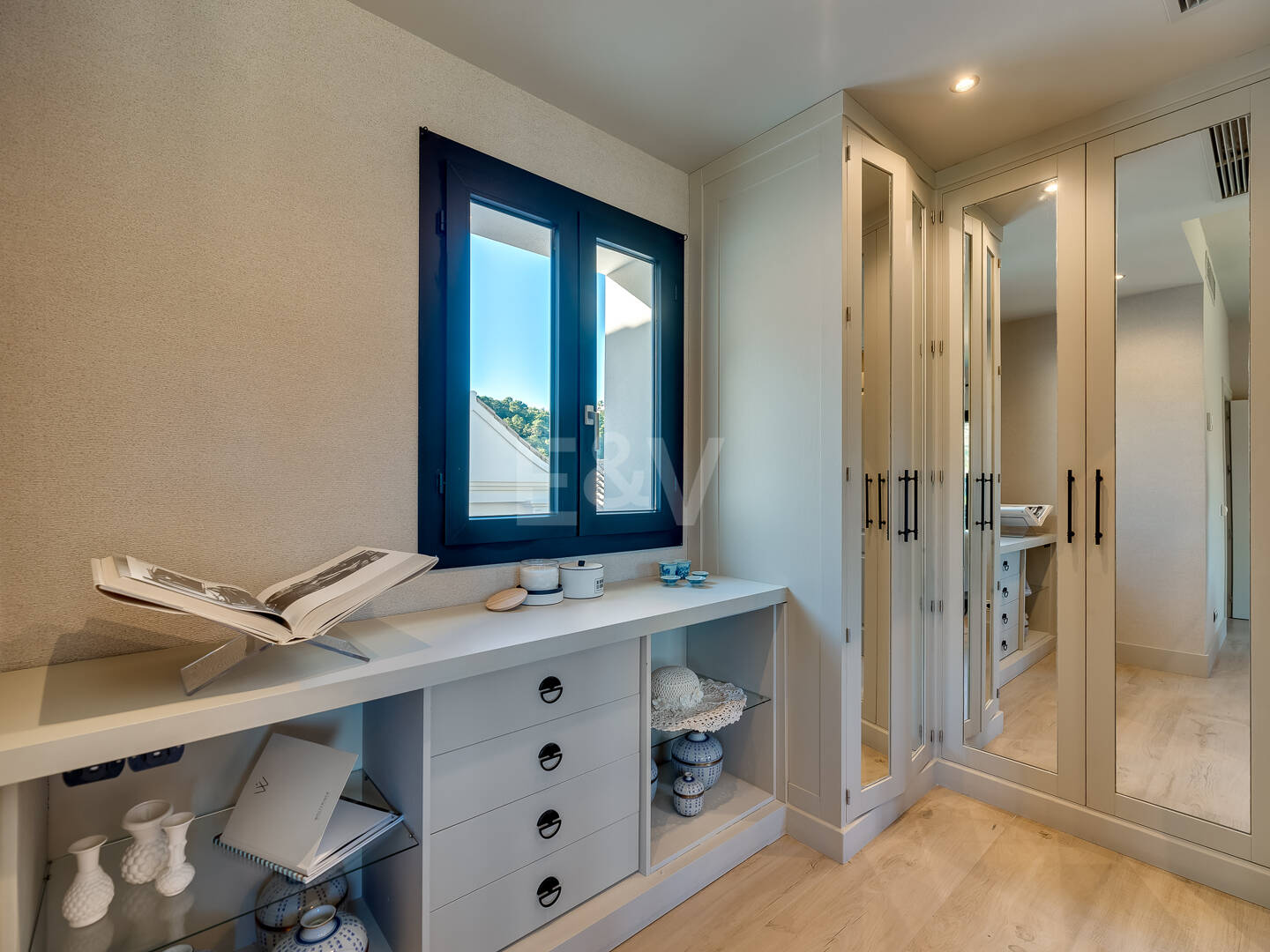 Exceptional villa with awe-inspiring views