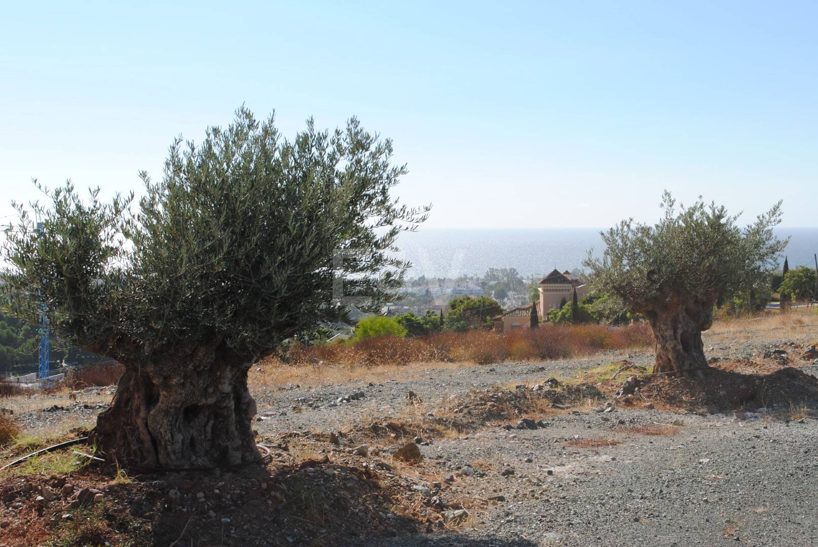 Gran terreno en Los Flamingos Golf con vistas panorámicas al mar