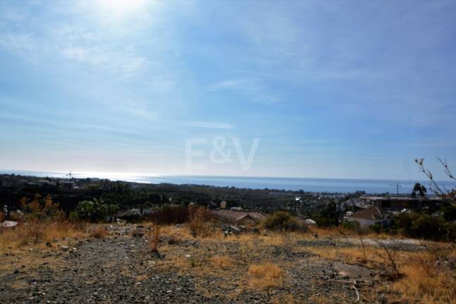 Stor tomt i Los Flamingos Golf med panoramautsikt över havet