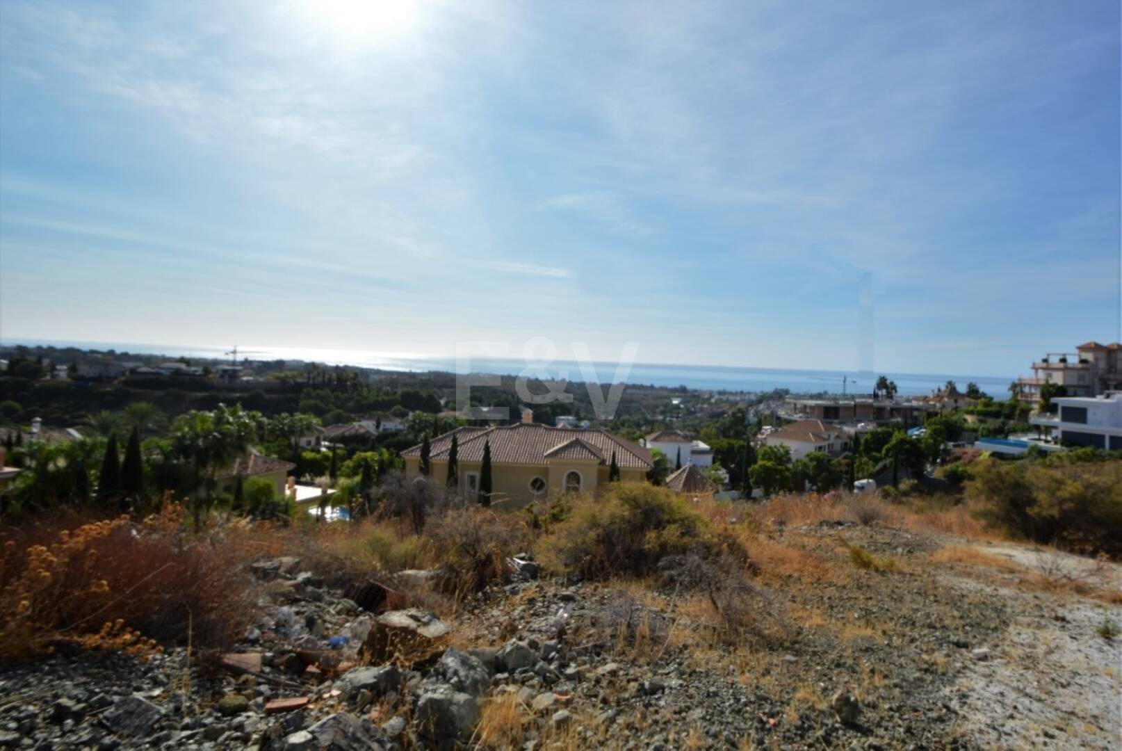 Stor tomt i Los Flamingos Golf med panoramautsikt över havet