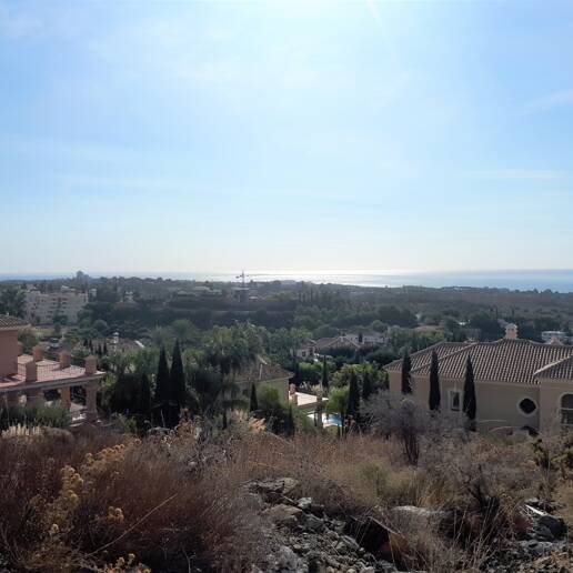 Gran terreno en Los Flamingos Golf con vistas panorámicas al mar