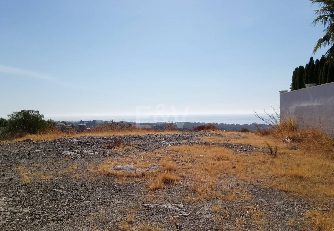 Stor tomt i Los Flamingos Golf med panoramautsikt över havet