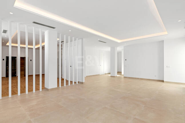 Exquisite Villa with Stunning Views in La Fuente on the Golden Mile