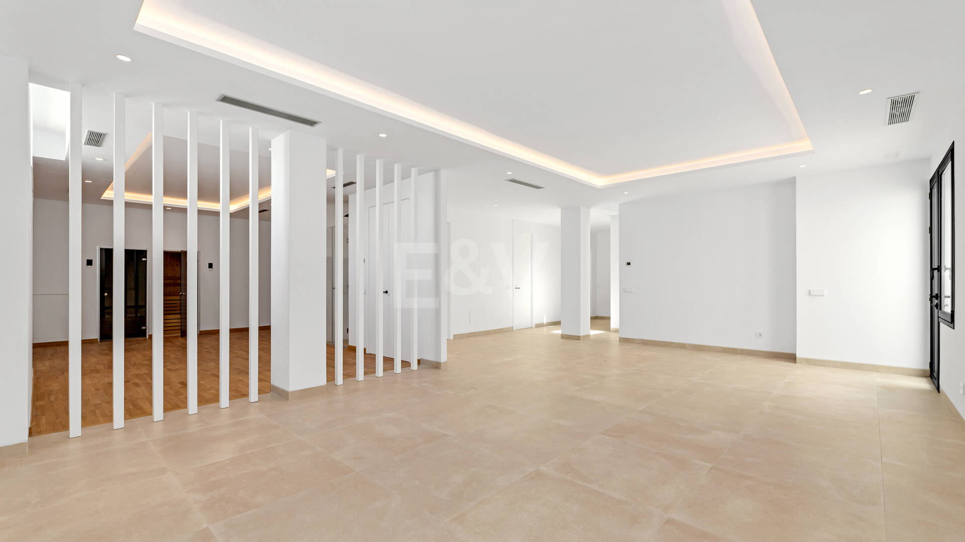 Exquisite Villa with Stunning Views in La Fuente on the Golden Mile