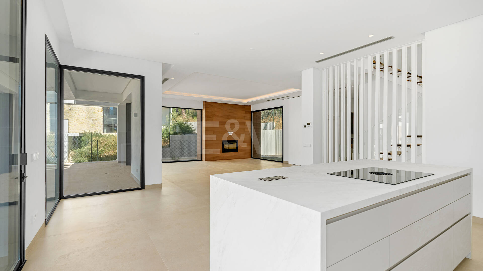 Exquisite Villa with Stunning Views in La Fuente on the Golden Mile