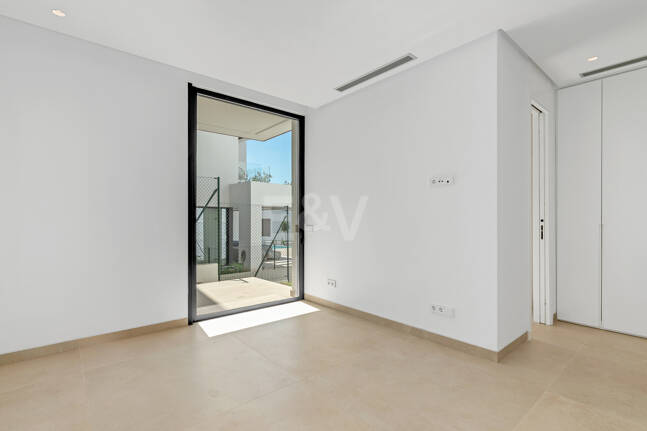 Exquisite Villa with Stunning Views in La Fuente on the Golden Mile