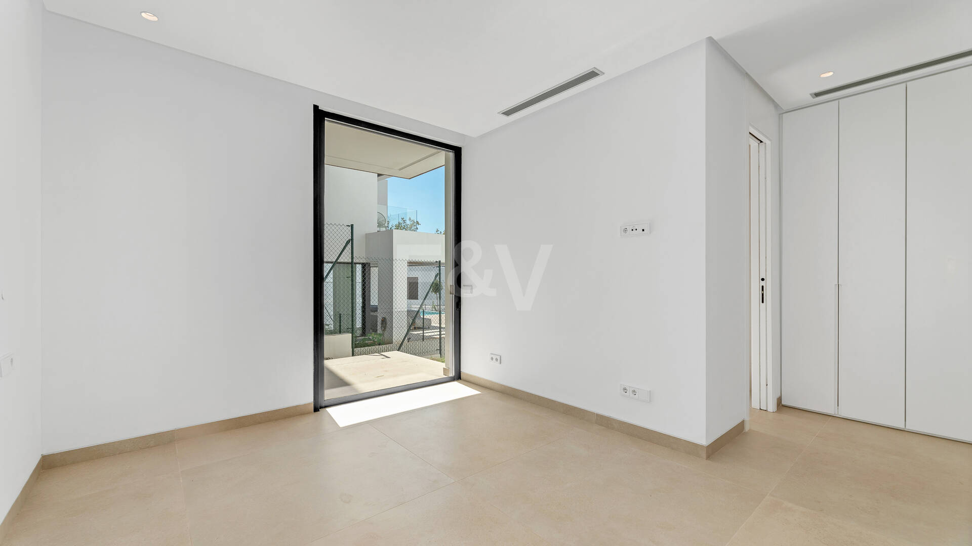 Exquisite Villa with Stunning Views in La Fuente on the Golden Mile