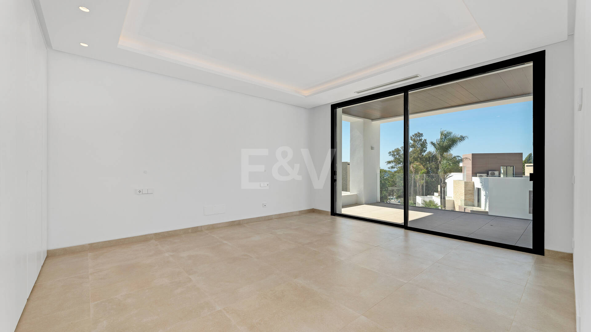 Exquisite Villa with Stunning Views in La Fuente on the Golden Mile