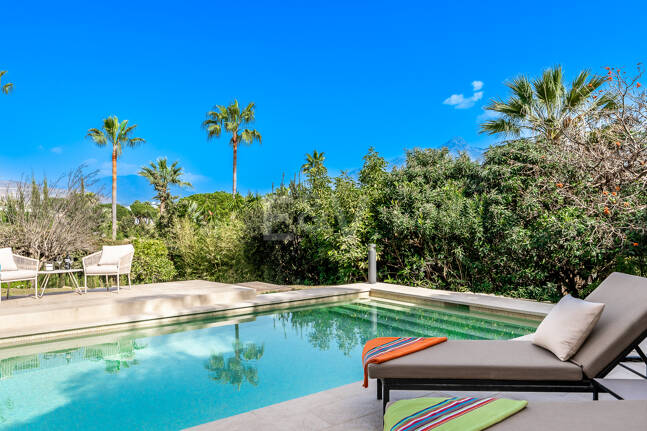 Villa moderna en Las Brisas en zona privilegiada