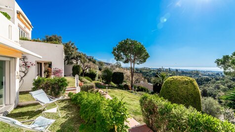 Gemütliche Wohnung in Los Arqueros mit herrlichem Ausblick in der Nähe des Golfplatzes.