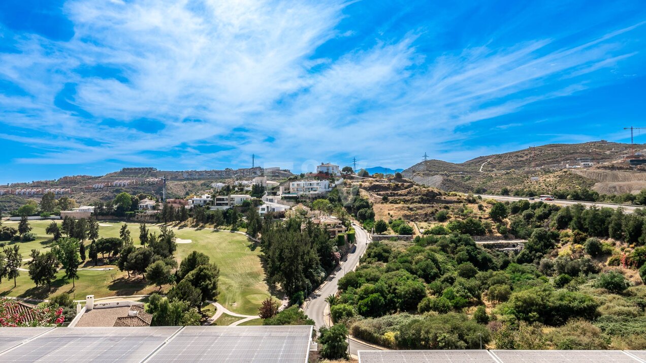 Moderna villa de lujo en La Alquería con impresionantes vistas panorámicas