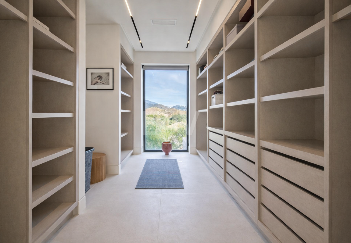 Stunning Frontline Golf Villa in La Alqueria with Panoramic Sea Views