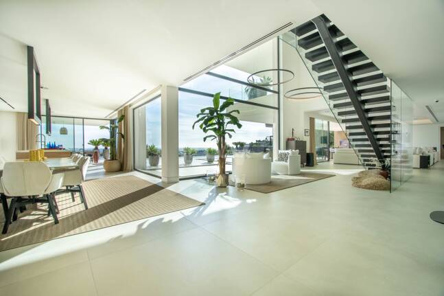 Stunning Frontline Golf Villa in La Alqueria with Panoramic Sea Views