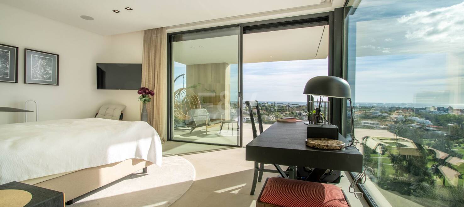 Frontline Golf Villa i La Alqueria med panoramautsikt