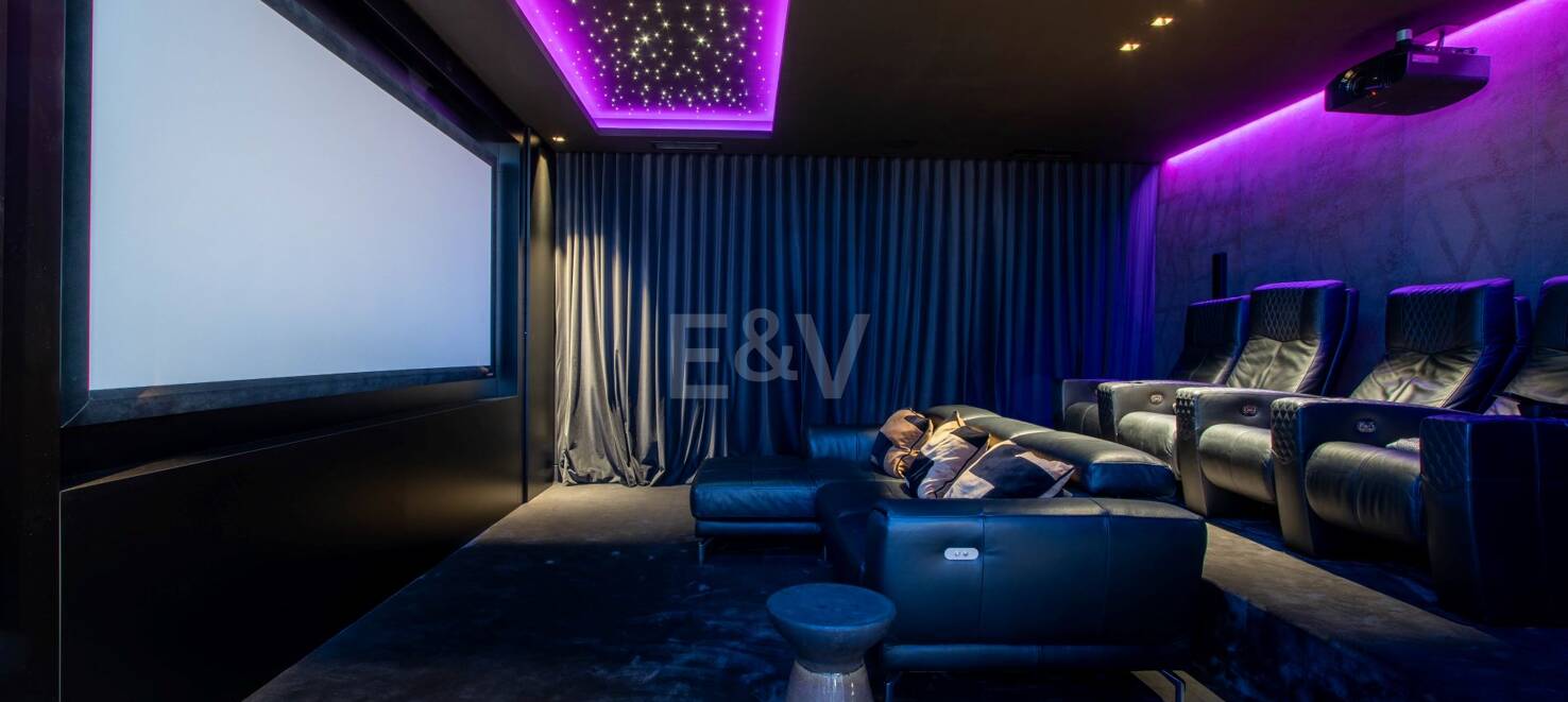 Frontline Golf Villa i La Alqueria med panoramautsikt