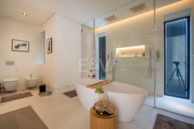 Stunning Frontline Golf Villa in La Alqueria with Panoramic Sea Views