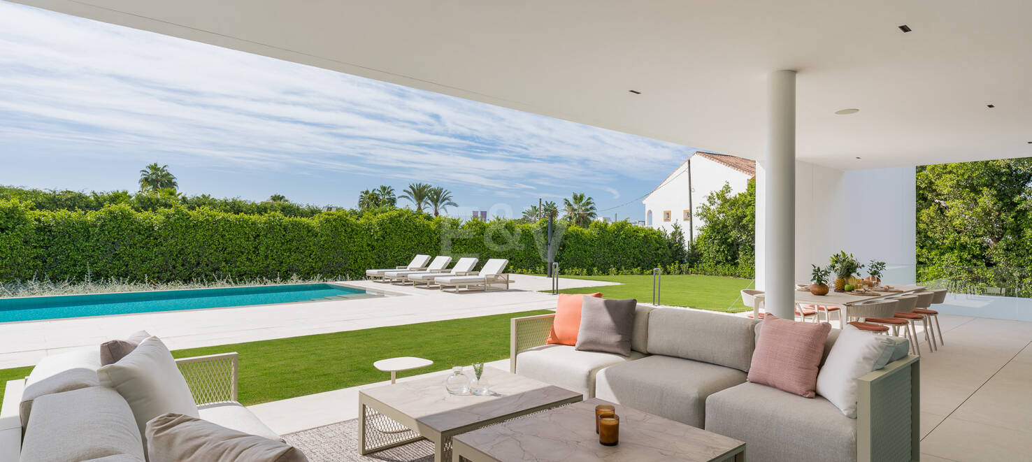 Anspruchsvolle moderne Design-Villa auf der Goldenen Meile