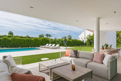 Sophisticated Contemporary Villa on the Golden Mile Steps from the Beach