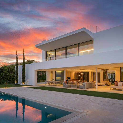 Anspruchsvolle moderne Design-Villa auf der Goldenen Meile