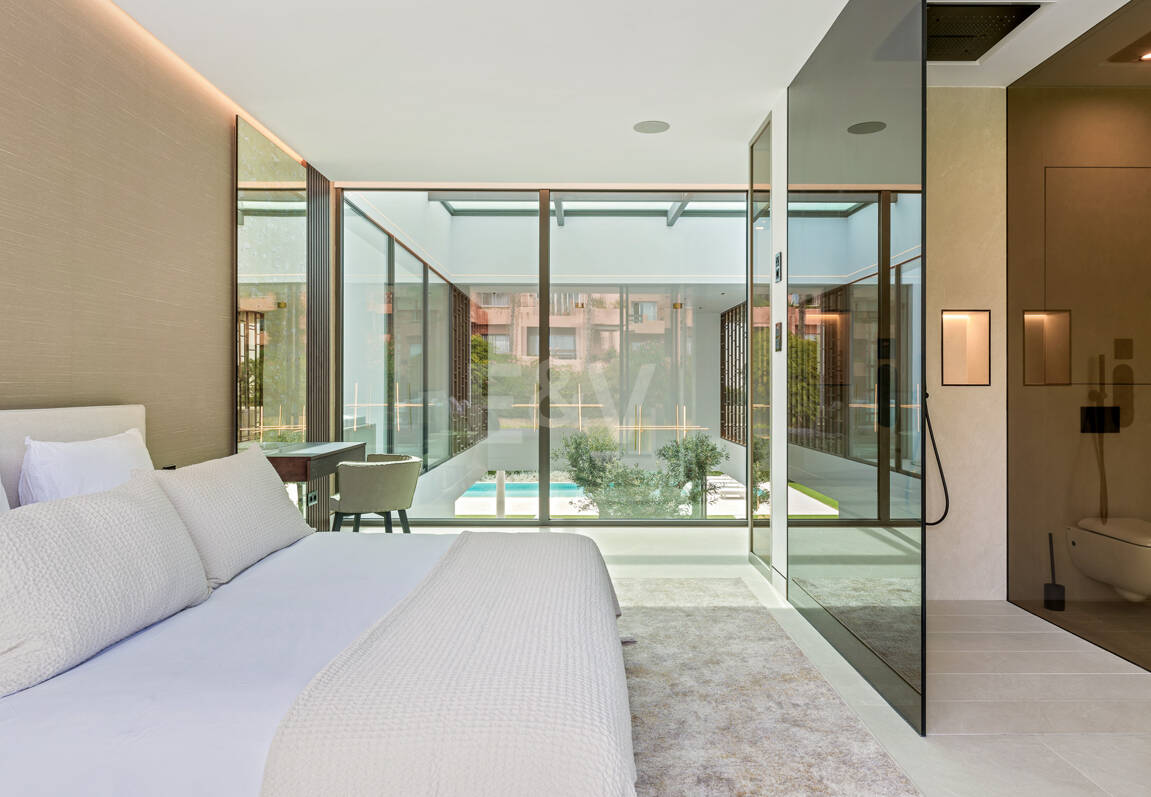 Sophisticated Contemporary Villa on the Golden Mile Steps from the Beach