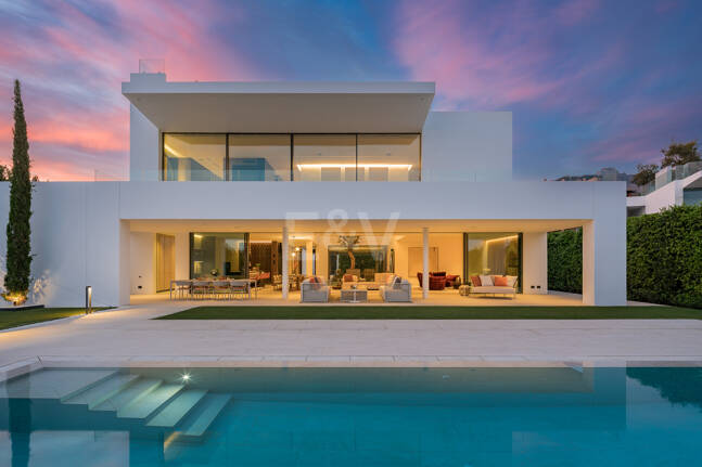 Sophisticated Contemporary Villa on the Golden Mile Steps from the Beach